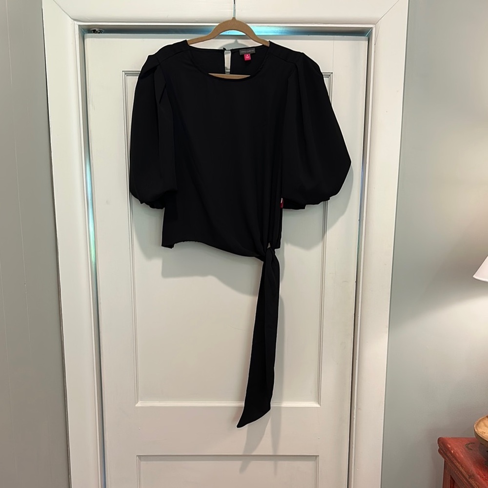 Vince Camuto Elegant Black Women's Top with tie waist